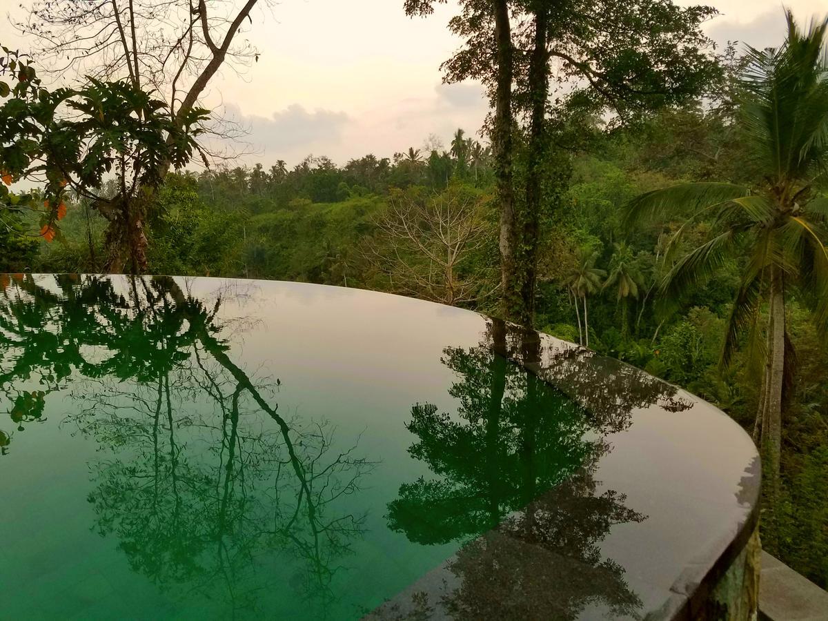 Angsoka Bungalow Hotel Ubud  Exterior photo